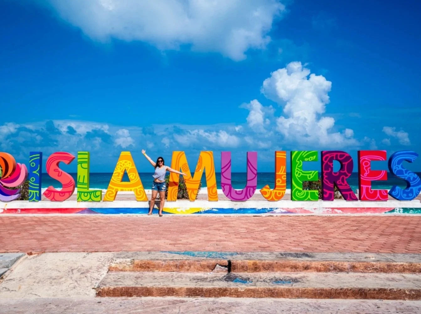 CATAMARAN TO ISLA MUJERES PLUS WITH TRANS. REDONDA MEXICO