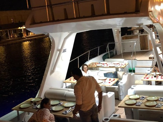 Cena Por La Bahía En Sibarita Express - Cartagena 5