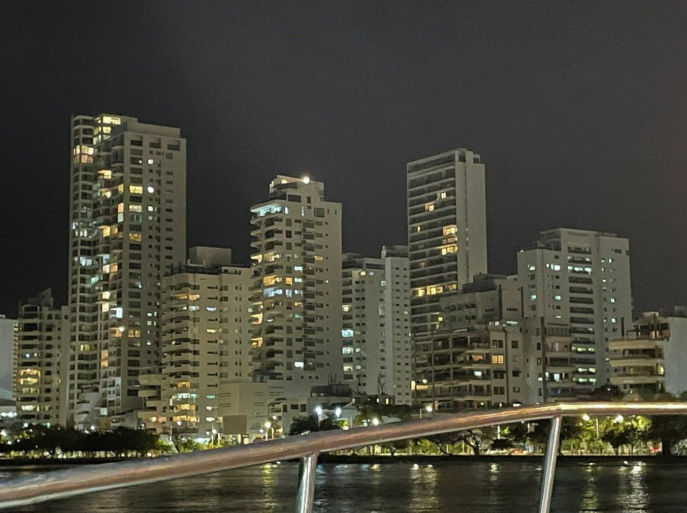 Cena Por La Bahía En Sibarita Express - Cartagena 7