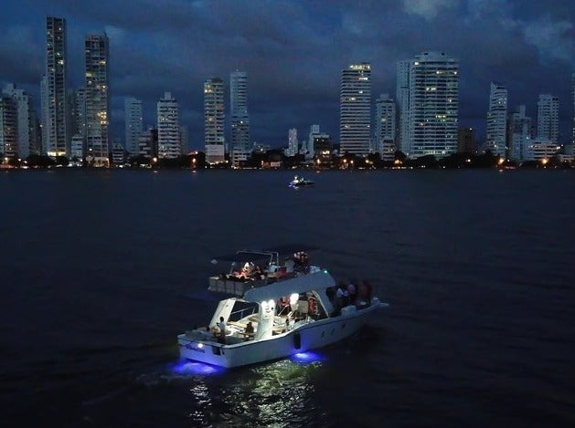 Cena Por La Bahía En Sibarita Express - Cartagena 8