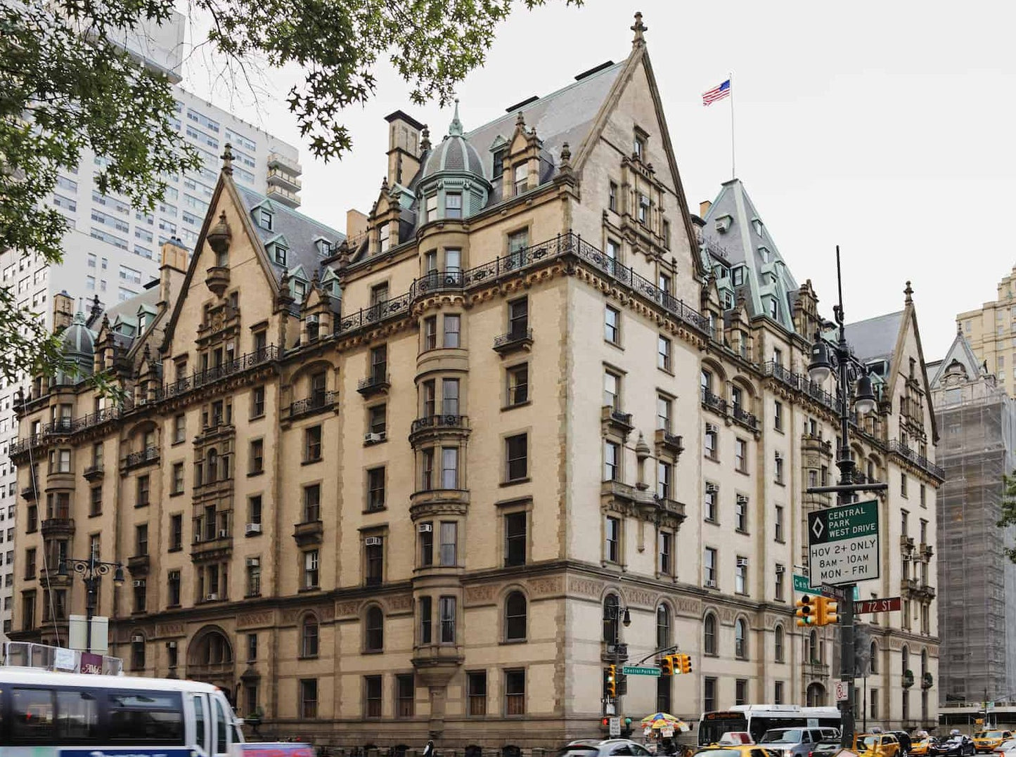 MANHATTAN TOUR: DISCOVER THE ESSENCE OF THE BIG APPLE