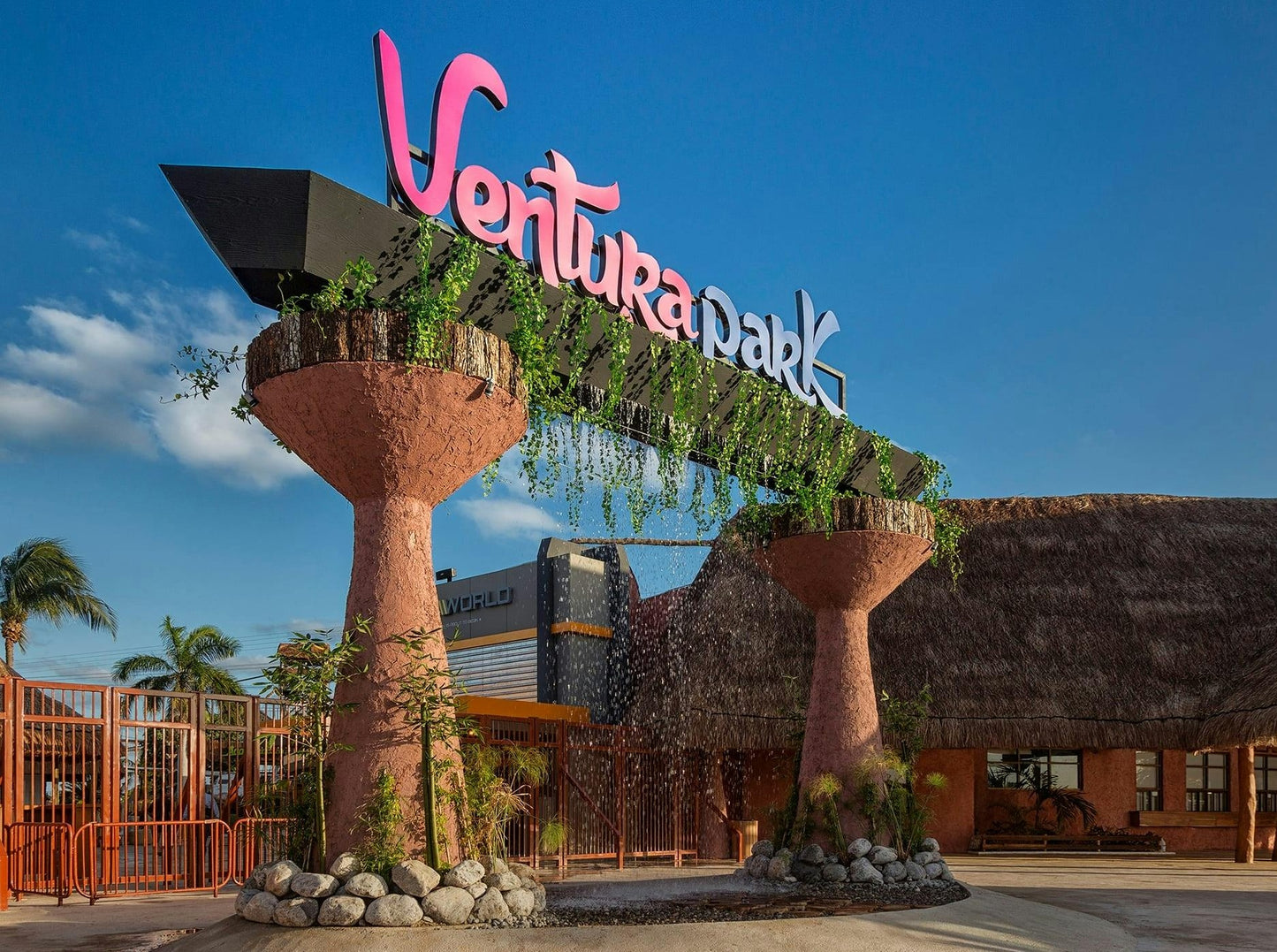 VENTURA PARK PLATINUM CANCUN